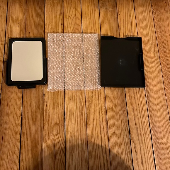 Mary Kay makeup sample kit - Picture 11 of 12